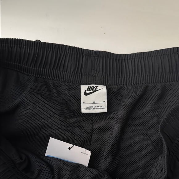 Nike Black Athletic Joggers - Picture 2 of 6